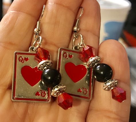 Queen Of Heart Accessories, Queen Of Hearts Moodboard, Alice In Wonderland Jewelry Diy, The Queen Of Hearts Aesthetic, Queen Of Hearts Earrings, Queen Of Hearts Accessories, Queen Of Hearts Jewelry, Queen Of Hearts Daughter, Queen Of Hearts Disneybound