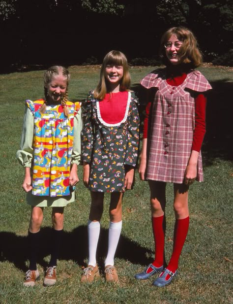 Modeling homade cloths 1975. Apple Boutique, Vintage Kids, Knee High Socks, 70s Fashion, Dress Vintage, High Socks, Knee High, 1970s, 1960s