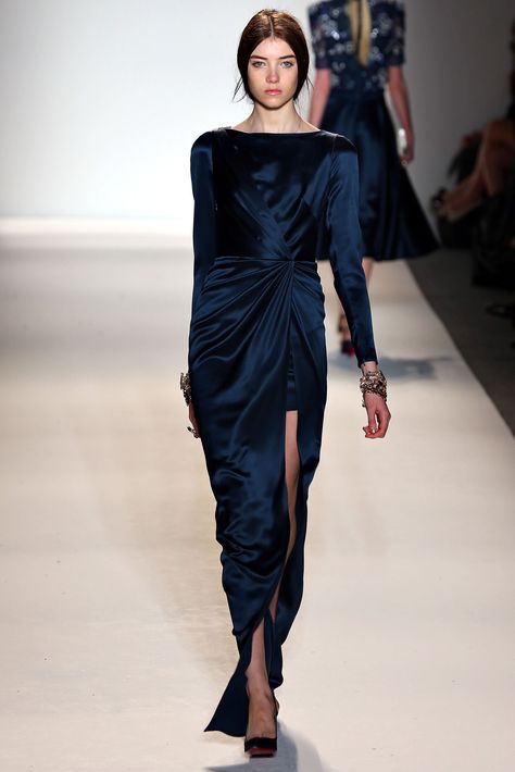 aw13 rtw Dark Blue Dress, Jenny Packham, Designer Gowns, Gorgeous Gowns, Beautiful Gowns, Fancy Dresses, Blue Dress, Couture Fashion, New York Fashion Week