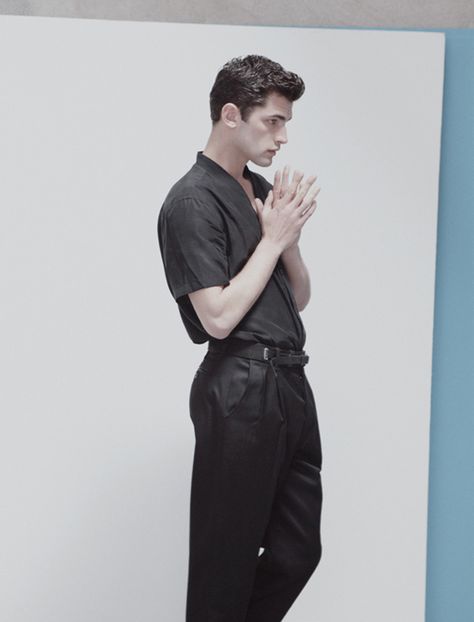 Sean O'Pry  Elle Man Mexico I can't help it.... Forgot the prayer... forgot how to fold my  hands... Sean Opry, American Male Models, Man Praying, Sean O'pry, Stylish Mens Fashion, Classy Men, Standing Poses, Rugged Style, Cover Story