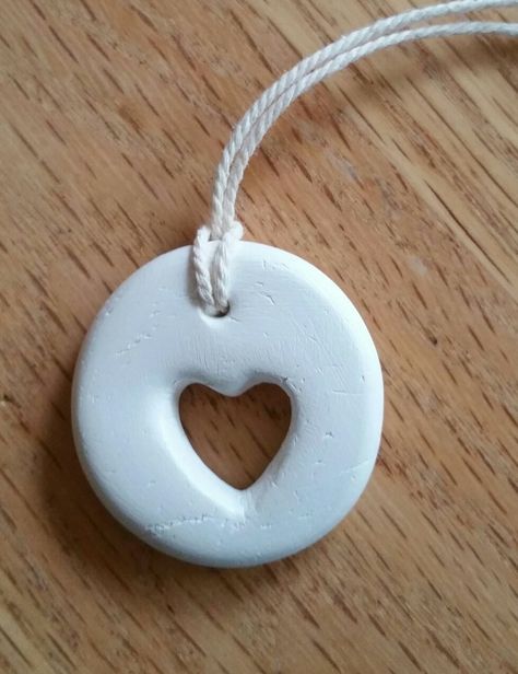 Air Dry Clay Birthday Gifts, Air Dry Clay Pendants, Air Dry Clay Beads, Air Dry Clay Necklace, Air Clay, Book Crafts Diy, Easy Hacks, Air Dry Clay Projects, Bracelet Pendant