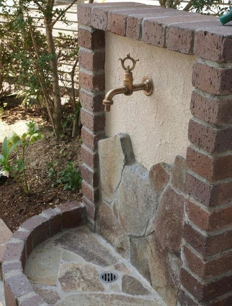 Outdoor Wall Fountains, Halloween Patio, Outdoor Gardens Landscaping, Garden Sink, Christmas Patio, Outdoor Sinks, Apartment Patio Decor, Apartment Patio, Patio Decorating Ideas On A Budget