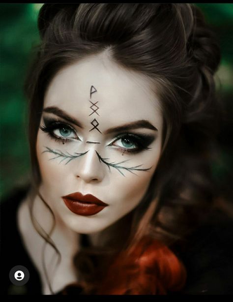 Medieval Makeup, Elven Makeup, Pagan Makeup, Warrior Makeup, Viking Halloween Costume, Viking Makeup, Witchy Makeup, Viking Aesthetic, Ball Makeup