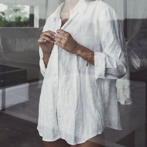 Linen Shirt Aesthetic, Boat Aesthetic, Georgian Style Homes, Wise Girl, White Linen Shirt, Shirt Aesthetic, Granola Girl, Oblivion, Family Traditions