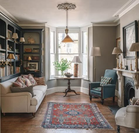 Terrace House Living Room, Living Room Victorian House, Last Week Of The Year, Beautiful Victorian House, Terrace House Interior, Victorian Lounge, Living Room Victorian, Victorian House Interiors, Victorian Terrace House