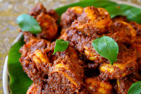 cookingmyway: Prawn Ghee Roast (Eral Chukka Recipe) Indian Prawn Recipes, Prawns Roast, Ghee Roast, Fish Cutlets, Prawn Masala, Prawn Dishes, Iranian Cuisine, Prawn Recipes, Food Basket