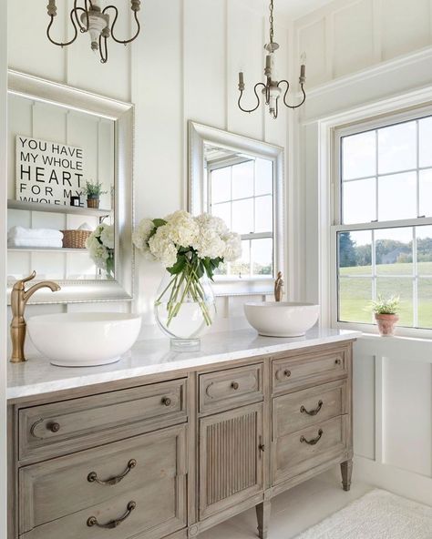 10 Genius Modern Farmhouse Bathroom Decor Ideas Dreamy Bathrooms, Master Bath Vanity, Farmhouse Renovation, Bad Inspiration, Bathroom Wall Cabinets, Farmhouse Bathroom Decor, Cool Ideas, Bathroom Remodel Master, Bath Remodel