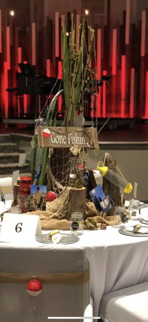 Fishing Table Decorations, Fishing Grooms Table, Senior Serve Table Themes, Fishing Centerpieces Ideas, Fish Themed Decorations, Fishing Decorations, Vintage Fishing Decor, River Party, Retirement Party Centerpieces