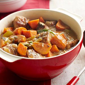 Pork and Sweet Potato Stew From Better Homes and Gardens, ideas and improvement projects for your home and garden plus recipes and entertaining ideas. Pork Sweet Potato, Sweet Potato Stew, Potato Food, Hearty Food, Quick Soup Recipes, Potato Stew, Quick Soup, Meat And Vegetables, Pork Stew