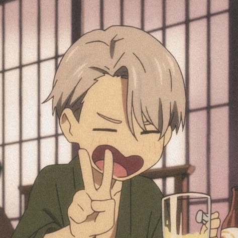 Ice Icon, Yuri On Ice Comic, Victor Nikiforov, Ice Art, Anime Mems, The Boy Is Mine, Yuri On Ice, Free Anime, Handsome Anime Guys