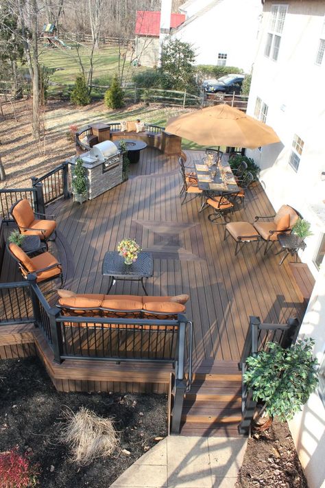 Lakehouse Landscaping, Amazing Decks, Cozy Deck, Patio Plan, Pavers Design, Patio Decks, Tenda Camping, Patio Deck Designs, Deck Designs Backyard