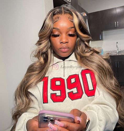 Colourful Wigs, Jordan Year, Frontal Hair, Layered Curls, Weave Ponytail Hairstyles, Stylish Hairstyles, Wig Install, Dyed Hair Inspiration, Hairstyles For Medium Hair