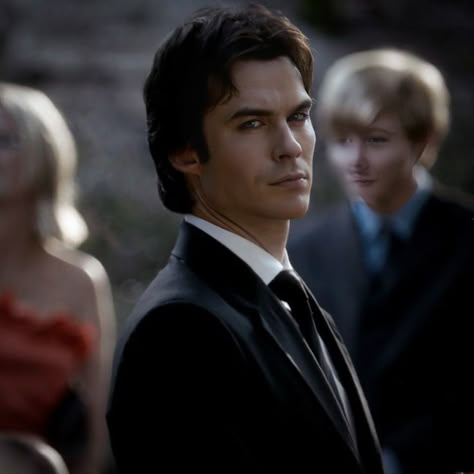 Damon Salvatore Looking At Elena, Elena Looking At Damon, Ian Salvatore, Tvd Characters, Ian And Nina, The Vampire Diaries Characters, Damon Salvatore Vampire Diaries, Character Icons, The Vampire Diaries 3