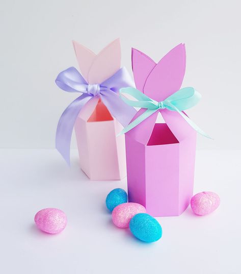 FREE Bunny Ears gift box Printable for Easter | Now thats Peachy Box Printable, Easter Gift Boxes, Easter Bunny Ears, Easter Printables Free, Easter Prints, Easter Printables, Chocolate Eggs, Easter Time, Fun Craft