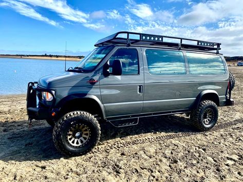 Lifted Van, Camp Van, 4x4 Camper Van, Camping Vans, Minivan Camper, Ford E250, Astro Van, Ford E Series, Ford E350