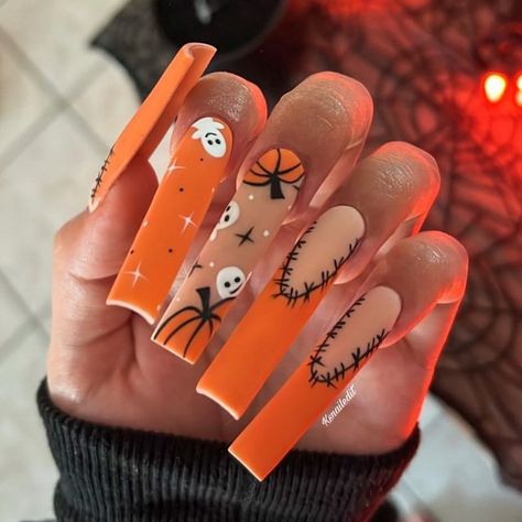 KATE SANCHEZ 💓 on Instagram: "🧡🎃 pinterest recreation @kiaraskynails • a lil’ foxy & peelin good gel color • negative space & white canvas liners - - - - - - #559nails#nailsofinstagram#prettynails#acrylics#acrylicnails#nails#longnails#nailporn#uñas#orangenails#bombnails#browns#brownnails#fallnails#autumnnails#nailart#halloween#mattenails#fallnails2022#spookynails#halloweennails#explorepage#nailsnailsnails#nailsofig#nailinspo#blacknails#reels#reelsinstagram" Nail Bat, Nails Hoco, Zodiac Nails, Holidays Nails, Halloween Nail Art Tutorial, Black Halloween Nails, Nail Art Halloween, Holloween Nails, Spooky Nails