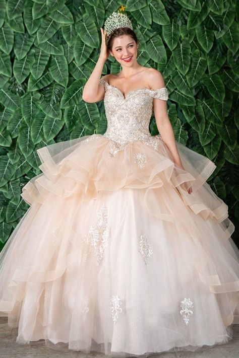 Long Off The Shoulder Dress, Quinceanera Tiaras, Glitter Skirt, Beautiful Ball Gowns, Beautiful Ball, Glitters Skirt, Dama Dresses, Debutante Ball, Skirt With Lace