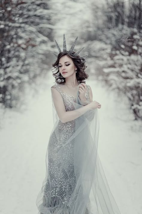 Snow Portraits, Winter Goddess, Fairytale Photoshoot, Winter Shoot, Fairy Photoshoot, Snow Photoshoot, Winter Portraits, Fairytale Photography, Winter Fairy