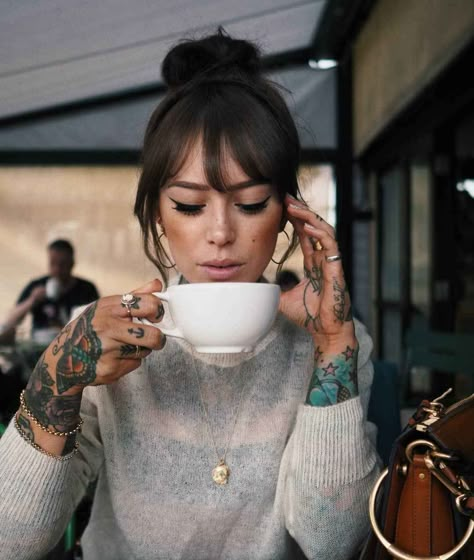 Tattooed model and fashion blogger Sammi Jefcoate Sammi Jefcoate, Chop Chop, Chop Suey, Small Tattoo, Tattoo Models, Hair Envy, Inked Girls, Hair Skin, Hair Dos