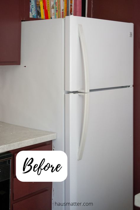 How to paint a fridge the right way — Hausmatter Appliance Paint Refrigerators, Paint Old Fridge, How To Paint A Refrigerator Diy, Painting A Fridge Diy, Refrigerator Painting Ideas, How To Paint Fridge, Fridge Handle Makeover, How To Paint A Refrigerator, White Fridge Makeover