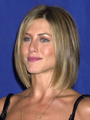 Celebrity Bob Hairstyles - Pictures of Bob Haircuts - Good Housekeeping Jennifer Aniston Haircut, Bob Lung, Κούρεμα Bob, Jennifer Aniston Hair, Hot Haircuts, Long Bob Hairstyles, Haircut For Thick Hair, Medium Hair Cuts, Long Bob