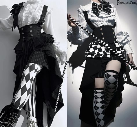 Clown Outfit Black White, Gothic Jester Outfit, Ecopunk Outfit, Jester Inspired Outfit, Clown Fashion Aesthetic, Royalty Pose Reference, Ouija Fashion, Jester Outfit Design, Jester Clothes