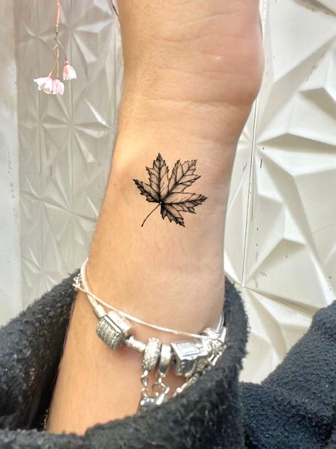 Autumn Tattoo Black And White, Pumpkin Pie Tattoo Ideas, Fall Lover Tattoo, Fall Season Tattoo, Red Maple Tree Tattoo, Autumn Leaves Tattoo Black, Sycamore Leaf Tattoo, Maple Leaf Tattoo Canadian, Free Fall Tattoo