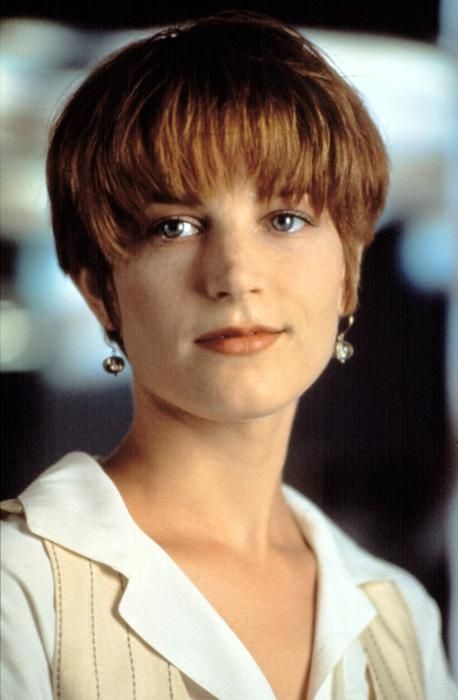 Brigitte Fonda in  Single White Female Single White Female, Bridget Fonda, 90s Girl, Woman Movie, Monica Bellucci, Dream Hair, Iconic Women, Girl Crushes, Cool Haircuts