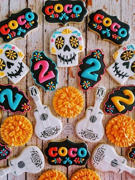 Coco Birthday Cookies, Diy Coco Decorations, Coco Themed Cupcakes, Pixar Coco Birthday Party, Coco Theme Dessert Table, Coco Movie Cookies, Coco Themed Birthday Party Invitations, Coco Movie Birthday Party Ideas, Coco Themed First Birthday Party