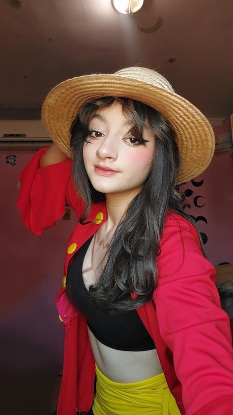 Fem Cosplay Ideas, Fem Luffy Cosplay, Fem Luffy, Cosplay Luffy, Luffy Cosplay, Halloween Parejas, One Piece Cosplay, Fantasias Halloween, One Piece Luffy