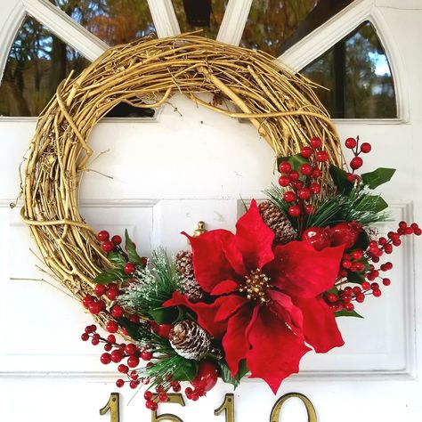 Christmas wreath gold grapevine poinsettias berries Christmas Wreaths Poinsettia, Xmas Wreaths For Front Door, Grapevine Christmas, Holiday Wreaths Christmas, Poinsettia Wreath, Homemade Christmas Decorations, Christmas Tree Decorations Diy, Christmas Floral Arrangements, Christmas Craft Projects