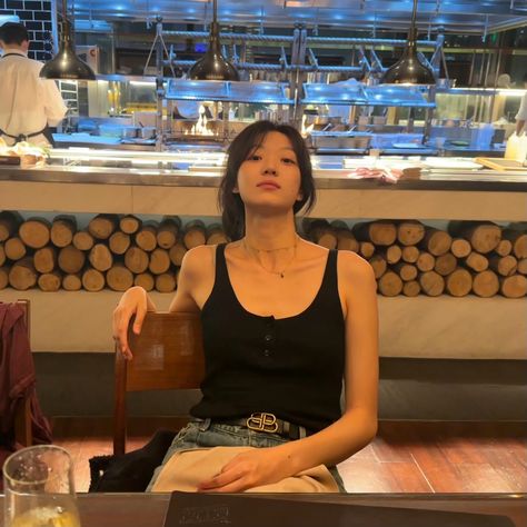 sun qian lq icons low quality 孙千 icon pfp actress icons preview y2k grunge actress cpop cdrama icons Asian Actress, Selfie Inspo, Song Hye Kyo, Attack On Titan Levi, Lq Icons, Style Spring, Icon Pfp, Low Quality, Y2k Grunge