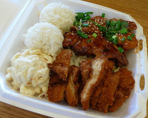 Plates For Sale Food, Hawaiian Shoyu Chicken, Shoyu Chicken, Hawaiian Plate Lunch, Maui Food, Polynesian Food, Plate Lunch, Cookout Food, Hawaiian Food