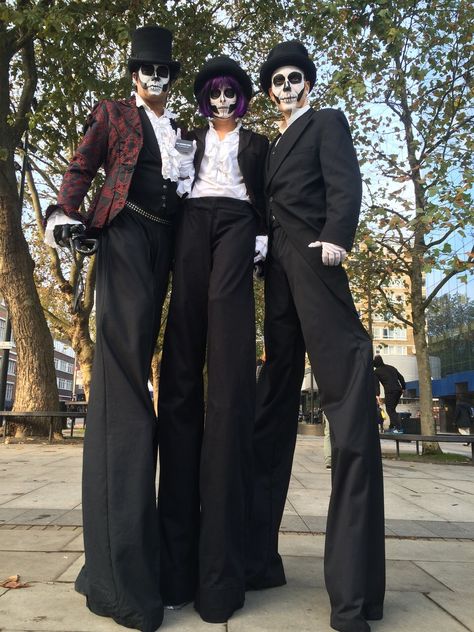 Megan - Various Stilt Walking Characters | London| UK #Halloween Stilt Walkers Stilt Costume Ideas, Stilt Creature Costume, Stilt Walking Costume, Stilt Walkers Circus, Stilt Monster Costume, Stilt Costume, Halloween Entertaining, Event Stand, Stilts