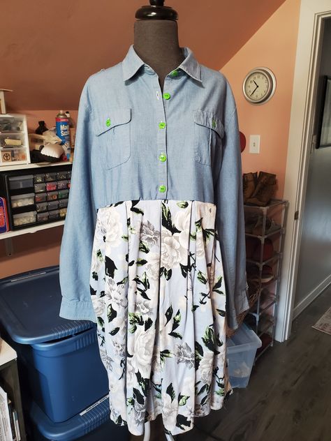 Shirt And Skirt, Floral Pleated Skirt, Blue Floral Dress, Light Blue Green, Floral Blue Dress, Green Button, Wear To Work, Grey Floral, Shirtdress