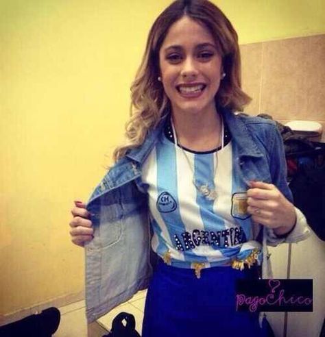 Argentina Tini Maria Clara, Kate Middleton, No Se, Denim Jacket, Ruffle Blouse, Italy, Photo And Video, Instagram Photos, Instagram Photo