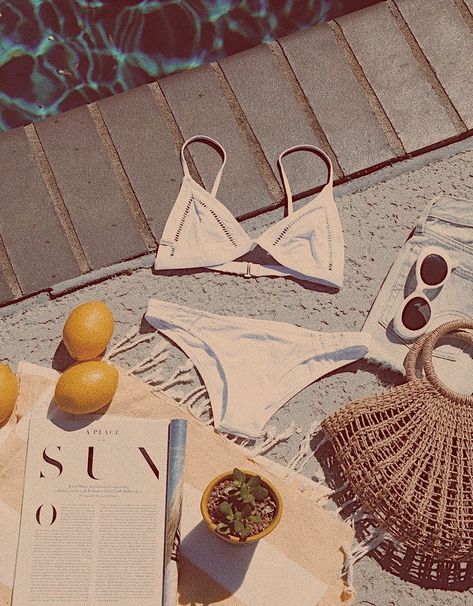 Summer Vibes Aesthetic Vintage, Vintage Summer Photos, Vintage Summer Photography, Summer Vintage Aesthetic, Vintage Summer Aesthetic, 1930s Aesthetic, Salon Content, Playlist Pics, Commercial Shoot