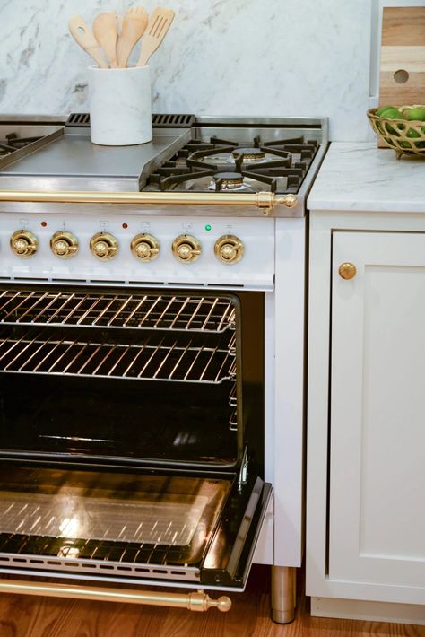 The Ultimate Ilve Nostalgie Review – Pros & Cons You Should Know - House Refined Freestanding Double Oven, Kitchen Ranges, Ilve Range, Double Oven Range, Dual Oven, Ventilation Hood, Home Backyard, Single Oven, Cool Doors