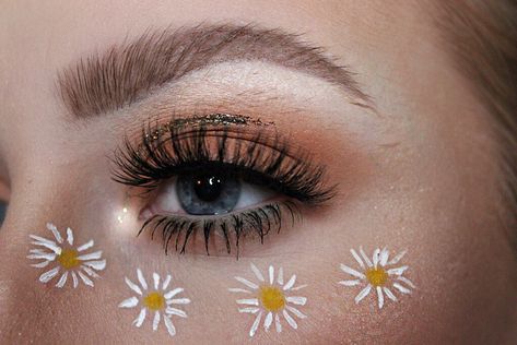 Pinterest & Instagram: lostspacechild Cottagecore Makeup, Makeup Artist Quotes, Hippie Makeup, Makeup Tutorial Mac, Face Art Makeup, Glasses Makeup, Concealer Makeup, Makeup Beginners, Creative Makeup Looks