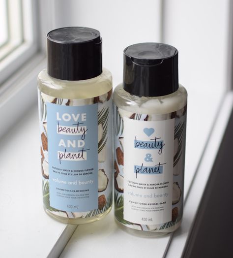 Beauty And Planet, Coconut Shampoo, Holy Grail Products, Beauty Planet, Bath And Body Works Perfume, Body Cleanser, Water Flowers, Hair Tips, Hair Care Tips