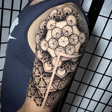 Metatron Tattoo, Flower Of Life Pattern Tattoo, Flower Of Life Sleeve Tattoo, Flower Of Life Shoulder Tattoo, Metatrons Cube Tattoo Design Women, Metatron Cube Tattoo, Metatrons Cube Tattoo Design, Metatrons Cube Mandala Tattoo, Flower Of Life Tattoo