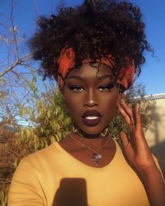 Here are 20 ways to Brown Lipstick, Pelo Afro, Dark Skin Beauty, Black Hair Care, Afro Hair, Natural Hair Tips, Dark Skin Makeup, Dark Skin Women, Natural Beauty Tips