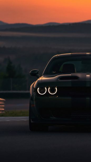 Car Beach Pictures, Challenger Photoshoot, Auto Photography, Car Shoot, Luxury Car Photos, Car Photoshoot, Dodge Challenger Hellcat, Aquarius Tattoo, Dream Cars Bmw