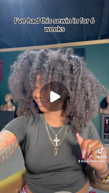 Natural Flip Over Sew In, 4 Part Sew In Weave, Big Curly Natural Hair, Afro Weaves For Black Women, Sew In Hairstyles Ideas, Sew In Water Wave Hair, Curly Natural Sew In, Mongolian Curly Hair Sew In, Sewin Minimal Leave Out