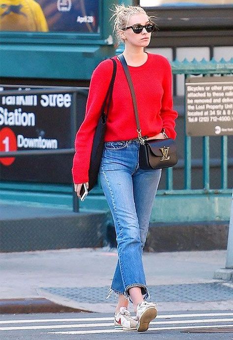 Nike Cortez Outfit Woman, Polo Outfits For Women, Nike Cortez Outfit, Red Keds, Polo Outfit, Thread Photo, Lv Logo, Bella Hadid Outfits, Elsa Hosk