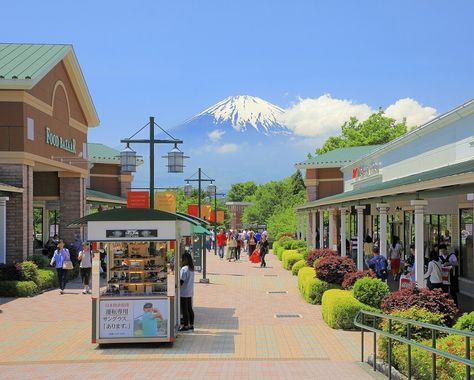 From April 1, buses on the Shibuya-Mt Fuji route will stop at one of the best shopping hubs near Tokyo Italy Art Print, Japanese Tea Garden, Monte Fuji, Outdoor Baths, Atami, Mont Fuji, Premium Outlets, Hakone, Shizuoka