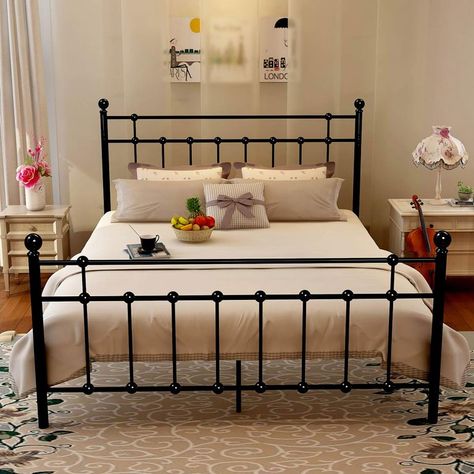 See Inside Joanna Gaines’s Dreamy Master Bedroom for Furniture Ideas | PEOPLE.com Joanna Gaines Bedroom, Black Iron Beds, Beautiful Bed Designs, Black Metal Bed, Iron Bed Frame, Bedroom Minimalist, Queen Bed Frame, Iron Bed, Metal Bed