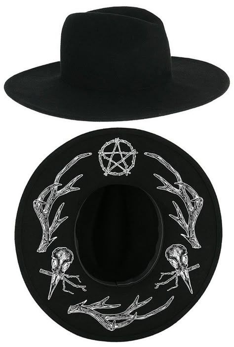 Gothic Hats, Goth Hat, Witchy Hat, Goth Cowboy, Definition Of Insanity, Crow Skull, Witchy Fashion, Vintage Goth