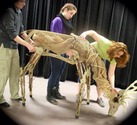 Once Upon A Blog...: Theater: "The King Stag" (A New Production with Puppets from the Creators of "War Horse") Cow Puppet, Puppetry Theatre, Puppet Costume, Green Knight, Marionette Puppet, Puppet Making, Puppet Theater, Theatre Costumes, Shadow Puppets