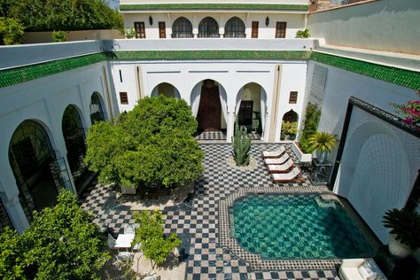 Moroccan Pool, Moroccan Courtyard, Mediterranean Courtyard, Inspiring Outdoor Spaces, Outdoor Remodel, Infinity Edge Pool, Patio Tiles, Beautiful Pools, Patio Stones